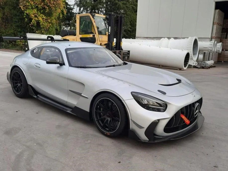 Sports Car